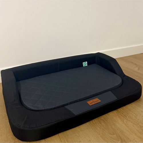 Materasso ortopedico Artidog per cani anziani o con problemi articolari, doppio strato in schiuma e memory foam, rivestimento sfoderabile e lavabile.